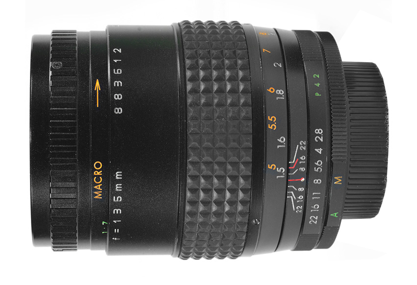 Makinon Auto Multi-Coated 135mm f/2.8