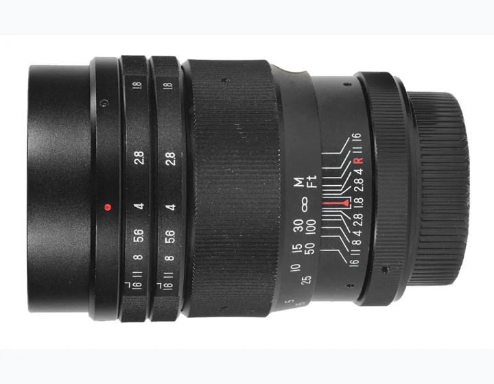 Raynox 85mm f/1.8