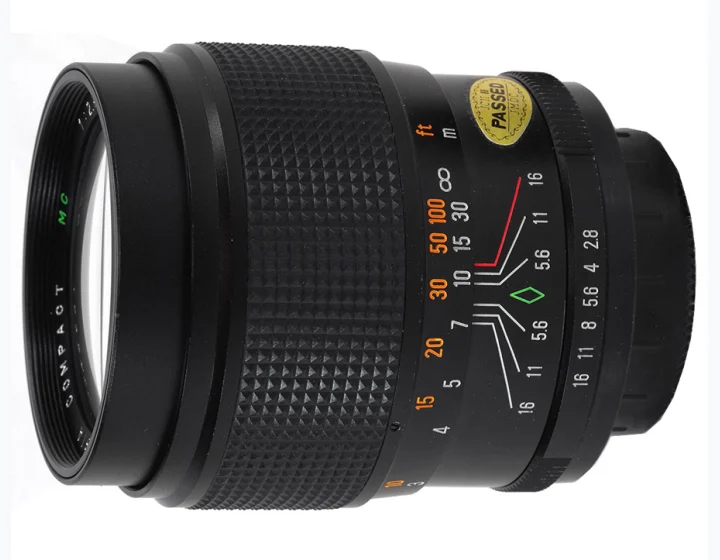 Danubia Compact MC Auto 135mm f/2.8