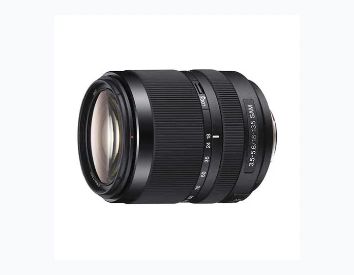 Sony DT 18-135mm f/3.5-5.6 SAM